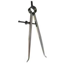 COMPAS PARA INTERIORES 6"